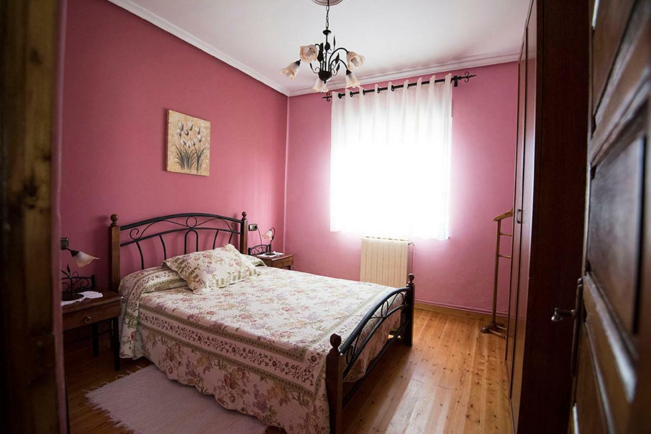 Maria La Carbayeda Guest House Luanco Exterior photo